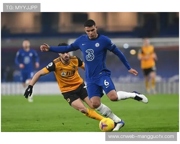 切尔西计划为22岁右后卫古斯托涨薪续约至2032年