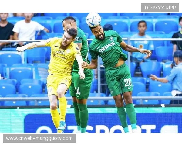 欧联杯卢多戈雷茨主场气势，球迷助威震慑客队